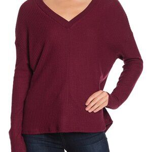 𝅺PST Bnwt Burgundy Top Small Thermal Waffle Vneck